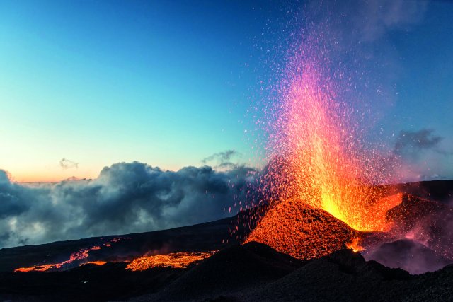 Le Piton de la Fournaise en erruption